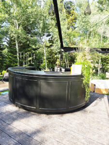 Midnight Mirage Quarter Round Bar