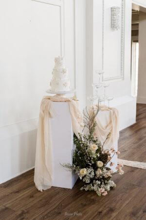 White Display Pillar 3’x12″x12″