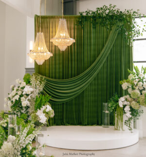 Round White Ceremony Riser