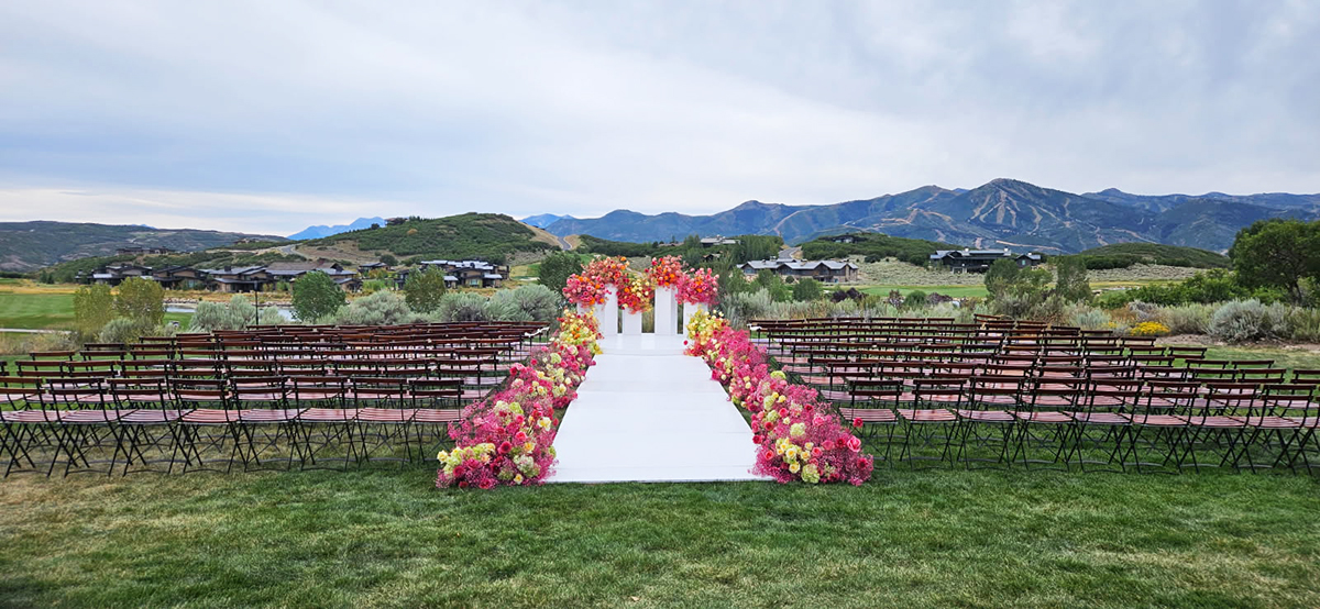 Round White Ceremony Riser