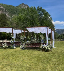 Manchester Brown Arbor